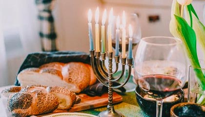 九游游戏中心官网-中国足球职业俱乐部强化教练团队梯队构建，足球队教练组架构